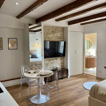 1 Centre-ville, Gare Apartment Metz
