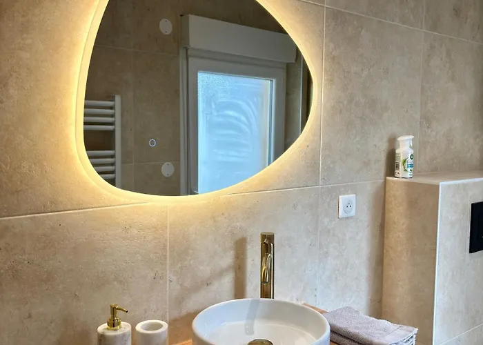 1 Centre-ville, Gare Apartment