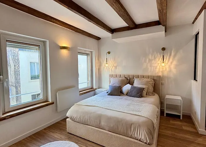 1 Centre-ville, Gare Apartment *