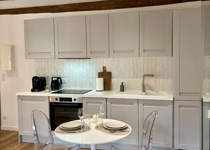 1 Centre-ville, Gare Apartment *